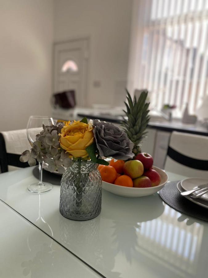 Cosy Cheerful 2 Bedrooms Near Piccadilly, Etihad Stadium Sleeps Up To 5 Manchester Exteriér fotografie