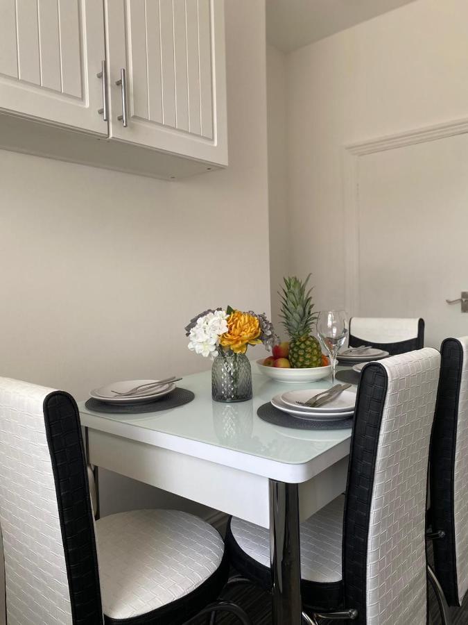 Cosy Cheerful 2 Bedrooms Near Piccadilly, Etihad Stadium Sleeps Up To 5 Manchester Exteriér fotografie